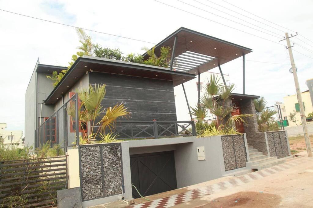 Varaa Villa Mysore Εξωτερικό φωτογραφία