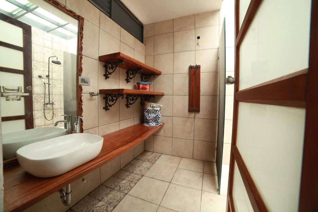Varaa Villa Mysore Εξωτερικό φωτογραφία